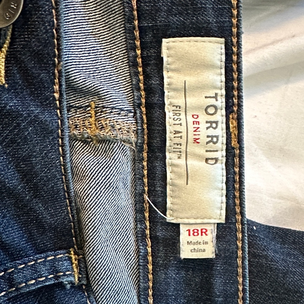 Torrid women’s curvy and skinny Dark Blue Jeans